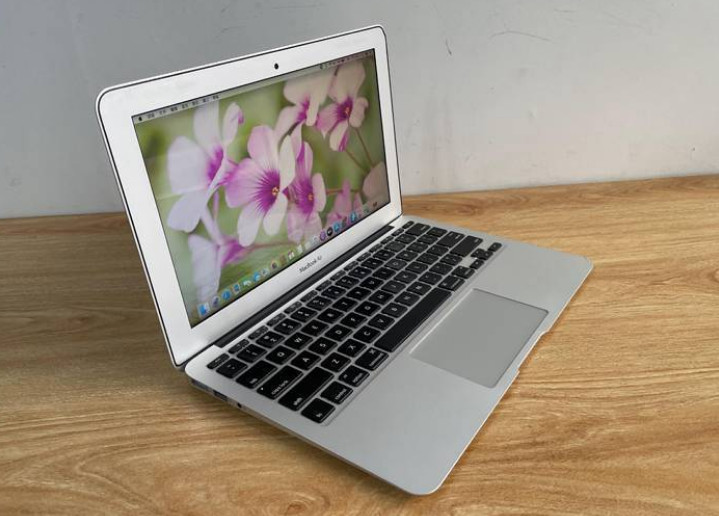 蘋果MacBook air(md711A)超薄筆記