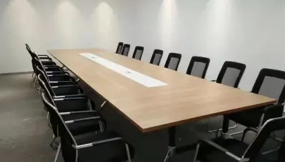 辦公桌椅丨會議桌丨屏風卡位丨老板桌