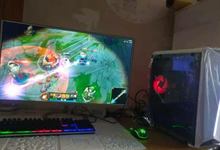 i7八線程獨立顯卡2G硬盤32寸